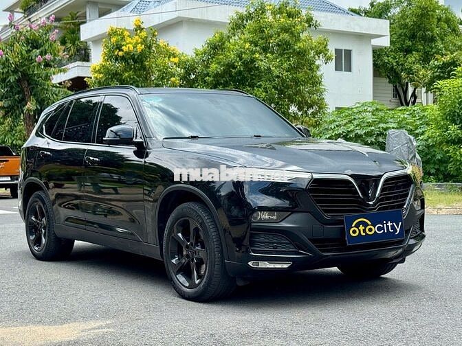 VinFast Lux SA Plus 2021 - Màu đen - 5v3km