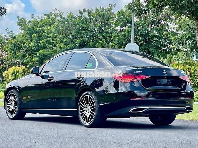 Bán C200 Avantgarde Plus bản Full V1 - 1,7 vạn km