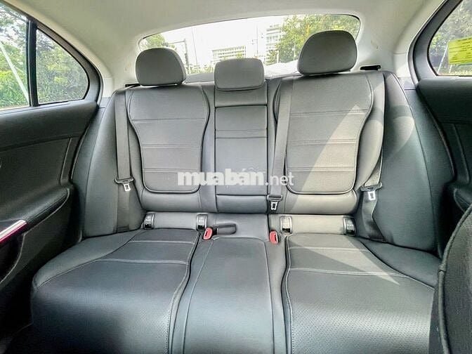 Bán C200 Avantgarde Plus bản Full V1 - 1,7 vạn km