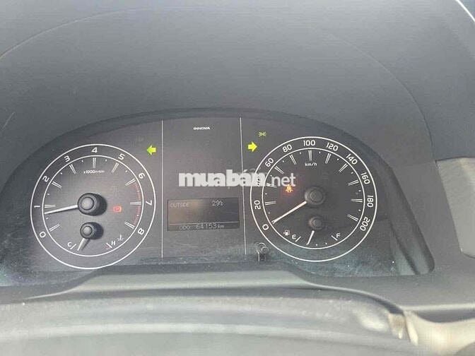 Toyota Innova 2.0E 2021 - 64000km