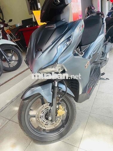 Bán xe đã qua xử dụng