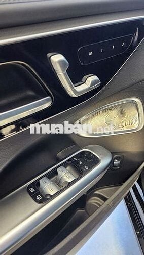 Bán C200 Avantgarde Plus bản Full V1 - 1,7 vạn km