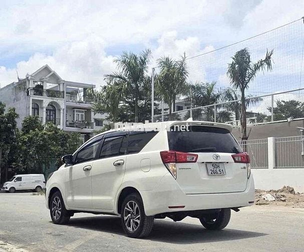 Toyota Innova 2.0E 2021 - 64000km