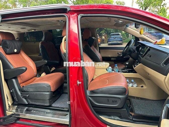 Kia Sedona 2019 Deluxe D - 6 km