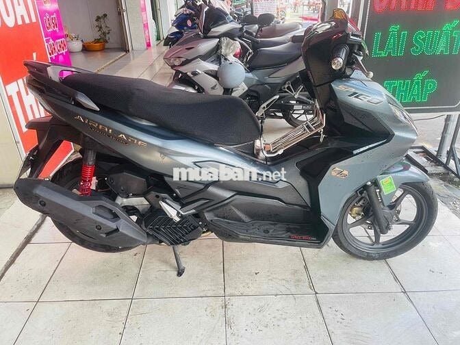 Bán xe đã qua xử dụng