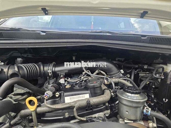 Toyota Innova 2.0E 2021 - 64000km