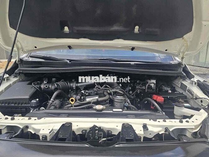 Toyota Innova 2.0E 2021 - 64000km