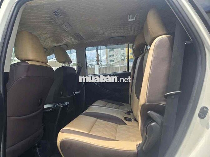 Toyota Innova 2.0E 2021 - 64000km