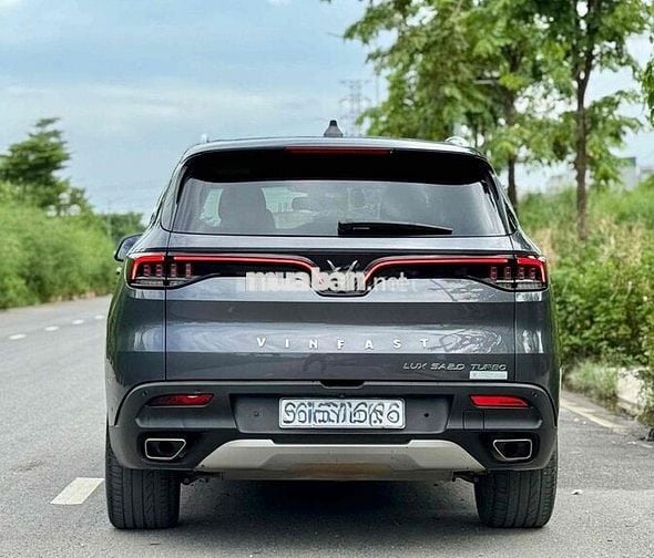 Em cần bán Vinfast Lux SA plus 2019 đki 2020