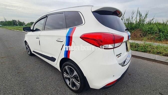 Kia Rondo xe gia đình, lên nhiêu đồ chơi