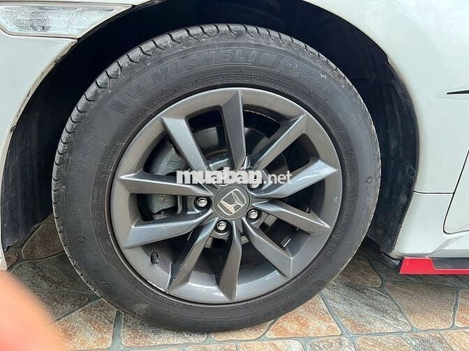 Honda Civic 2020 G 1.8 AT - 61000 km