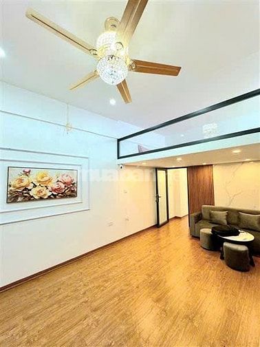 Bán căn hộ chung cư sổ đỏ riêng giá 2,8 tỷ ở Hoàng Mai