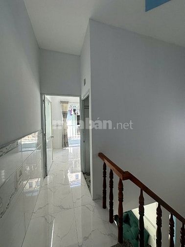 Nhà 1/824 ngã 3 Mỹ Hạnh, KCN Hoàng Gia gần Hóc Môn, giá hơn 450triệu