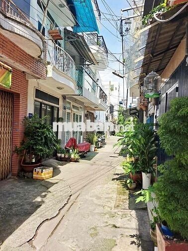 Nhà 2 tầng Tân phú hẻm 4,5 m diện tích 24m2 giá chỉ 3,08 tỷ.