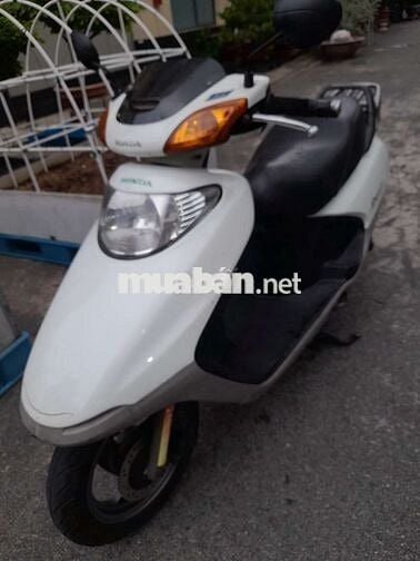 Xe spaey Hon đa bs 81