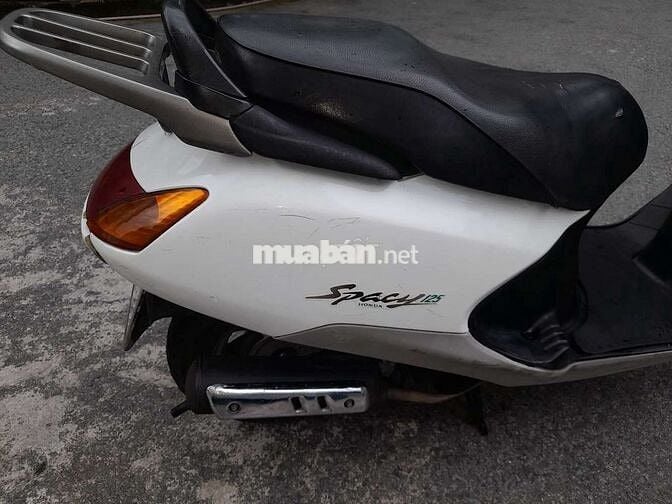 Xe spaey Hon đa bs 81