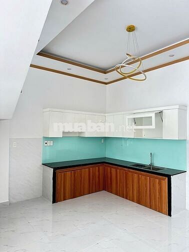 BÁN NHÀ 1 TRỆT 1 LẦU MỚI XÂY.SỔ HỒNG THỔ CƯ 100%.