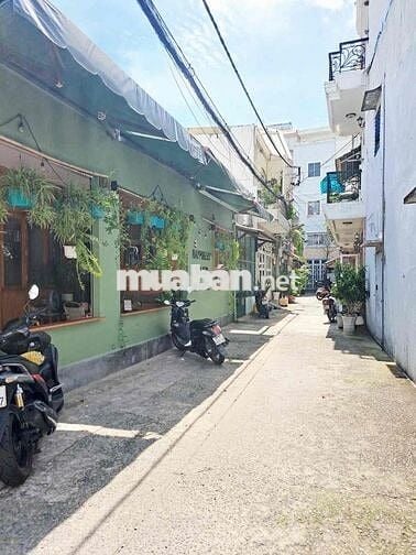 Nhà 2 tầng Tân phú hẻm 4,5 m diện tích 24m2 giá chỉ 3,08 tỷ.