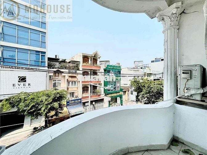 Trống Lại StudiO Có Ban Công Cực Rộng