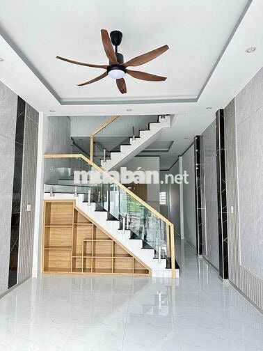 BÁN NHÀ 1 TRỆT 1 LẦU MỚI XÂY.SỔ HỒNG THỔ CƯ 100%.
