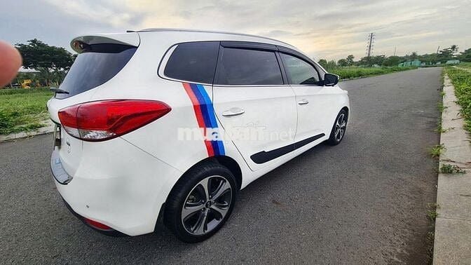 Kia Rondo xe gia đình, lên nhiêu đồ chơi