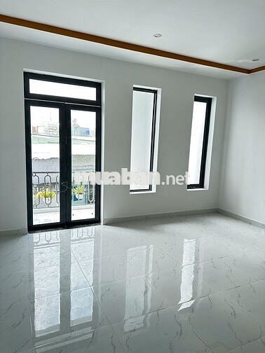 BÁN NHÀ 1 TRỆT 1 LẦU MỚI XÂY.SỔ HỒNG THỔ CƯ 100%.