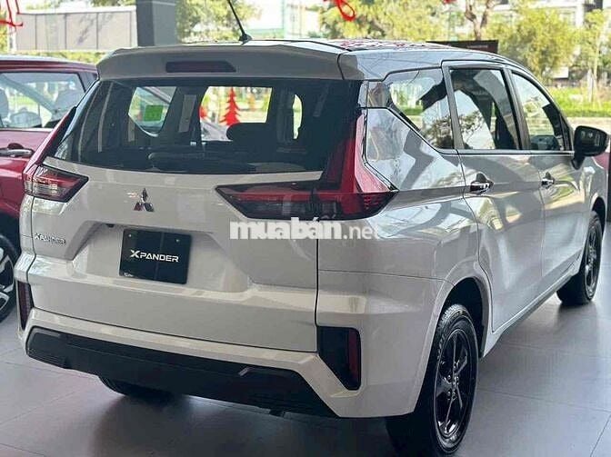 Mitsubishi Xpander AT 2025 tặng 100% trước bạ