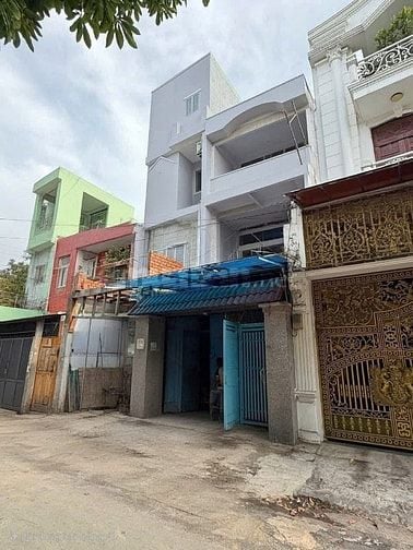 Mặt tiền Ỷ Lan, 4x21 (nở hậu 4,1m) 3 Tầng, nhà đẹp khu an ninh 10,3 Tỷ
