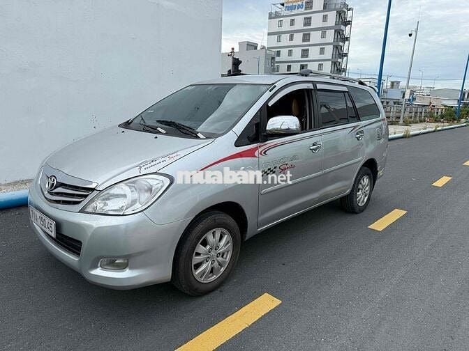 Toyota Innova 2009 G - 123000 km xe zin ngay chủ