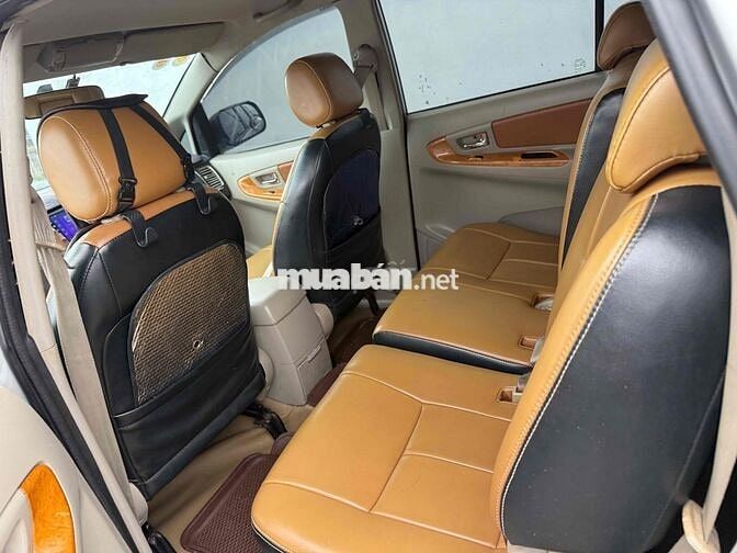 Toyota Innova 2009 G - 123000 km xe zin ngay chủ