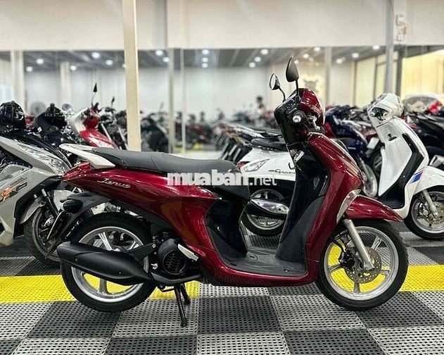 👉Janus 2017 chính chủ biển Sg xe đẹp máy êm