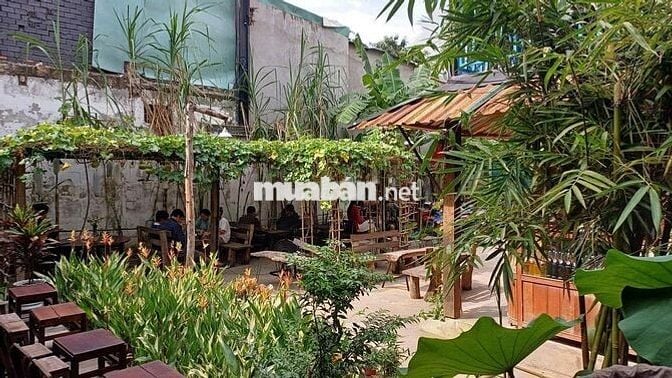QUÁN CAFE SÂN VƯỜN PHÒNG CÁCH MIỀN TÂY TẠI PHÚ NHUẬN