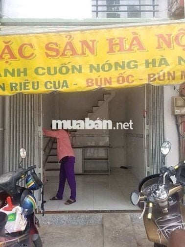 Nhà mặt tiền nguyễn kiệm giá 9tr