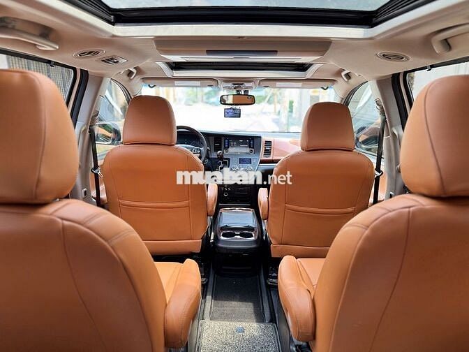 MPV thương gia Toyota Sienna Mỹ Limited Cao Cấp