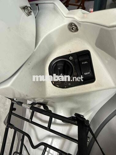 cần bán xe nhà sử dụng