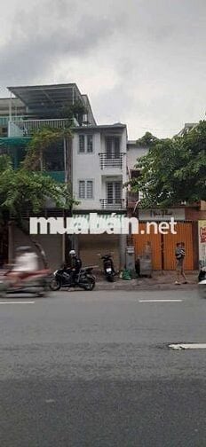 Nhà mặt tiền nguyễn kiệm giá 9tr