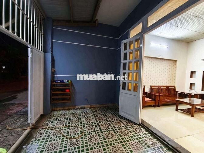 Cho thuê nhà mặt tiền khu Hòa Xuân