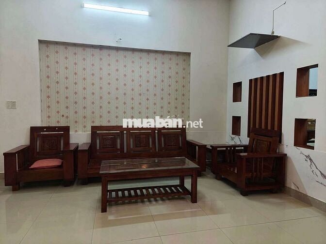 Cho thuê nhà mặt tiền khu Hòa Xuân
