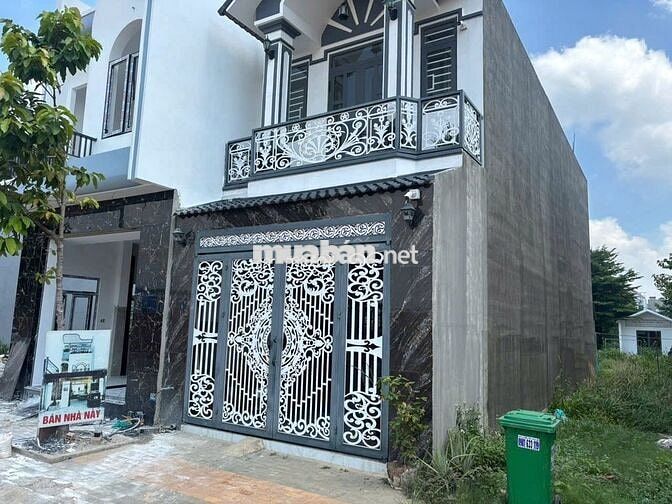 Nhà Ngộp Bán Nhanh, Đường Tân Hiệp 17, Tân Uyên