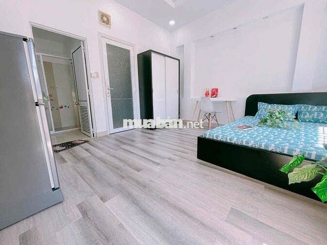 Pass phòng studio ban công mặt tiền Đỗ Tấn Phong đầu tháng 10