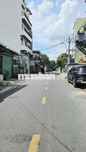 NHÀ MẶT TIỀN GIÁC ĐẠO,TRUNG CHÁNH, HM, NGANG 10M,232m2,3 TẦNG,13,8 TỶ