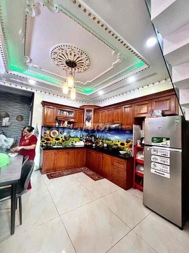 NHÀ 3 TẦNG HẺM NHỰA TRỊNH ĐÌNH TRỌNG GẦN ĐẦM SEN - DT 4X16 7 TỶ NHỈNH