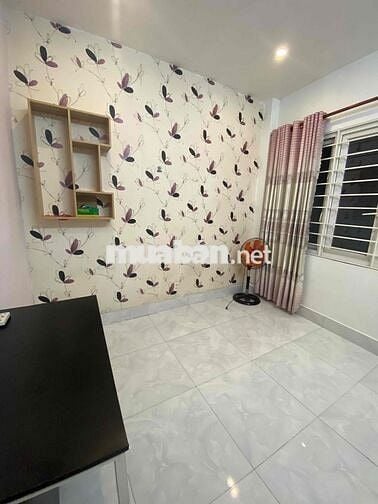 Cho Nữ Thuê Phòng Giá Rẻ Chỉ 2tr5 Bao Điện Nước , Nhà Mặt Tiền Đường