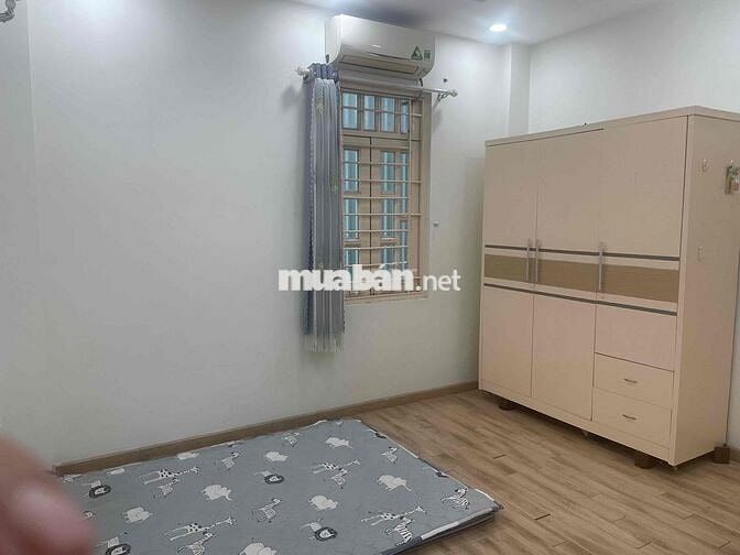 Nhà Trệt 2 Lầu, sân thượng 4x17 hẻm Lê Thị Riêng