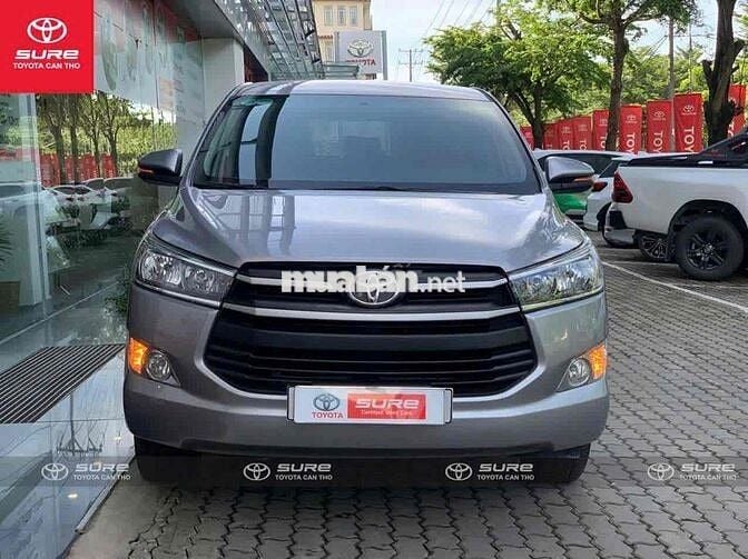 Toyota Innova 2020 E 2.0 MT - 61000 km