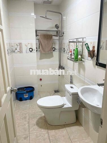 Nhà Trệt 2 Lầu, sân thượng 4x17 hẻm Lê Thị Riêng