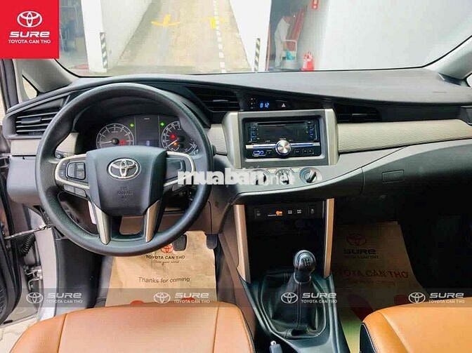 Toyota Innova 2020 E 2.0 MT - 61000 km