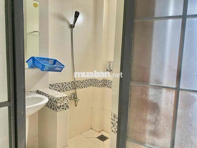 PHÒNG TRỌ GIÁ RẺ - GẦN VÒNG XOAY PHÚ LÂM - MẶT TIỀN OTO