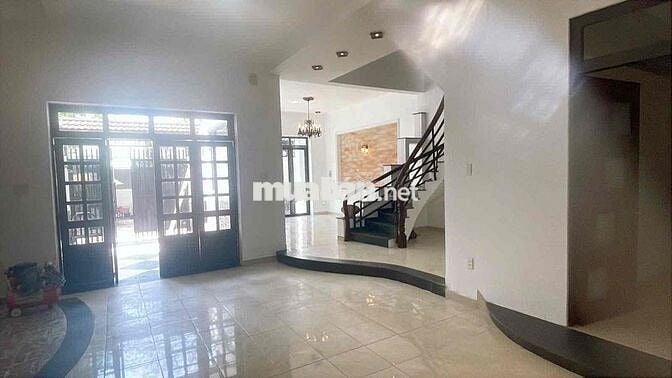 BIỆT THỰ ĐẸP 3 TẦNG KHU VIP GIGAMALL 120m² gần sông Sài Gòn – 17.5 tỷ