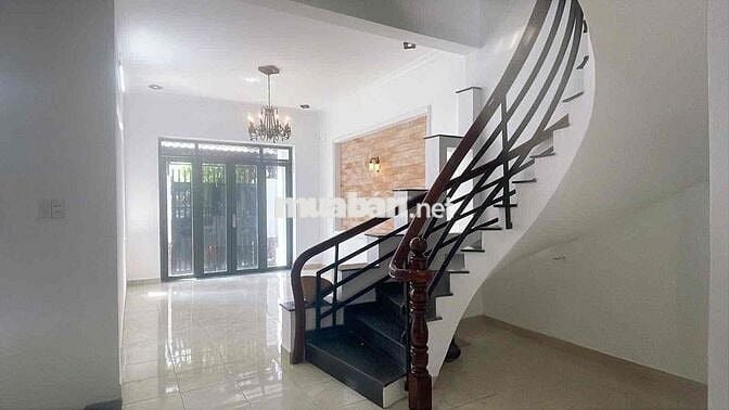BIỆT THỰ ĐẸP 3 TẦNG KHU VIP GIGAMALL 120m² gần sông Sài Gòn – 17.5 tỷ